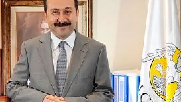 Rektör Gökbel öğrencilerle birarada