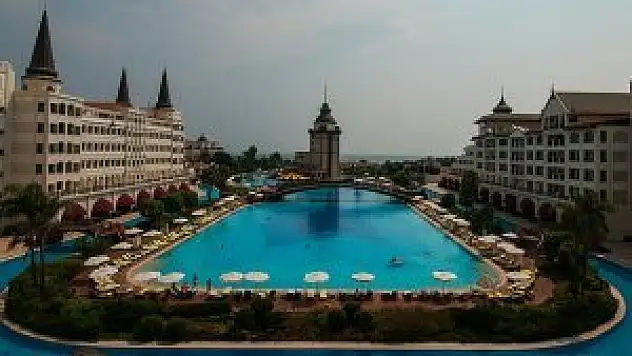 Mardan Palace'ı Halk Bankası satın aldı