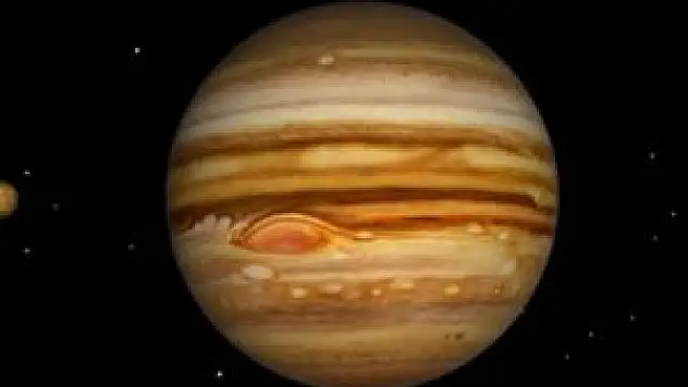 'Jüpiter beşinci gezegeni kovdu'