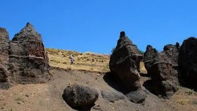 'Nemrut'un develeri' zamana direniyor