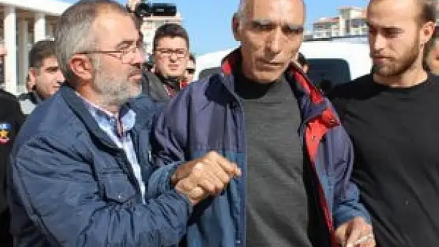 İntihar etmek isteyen şahsı başhekim ikna etti