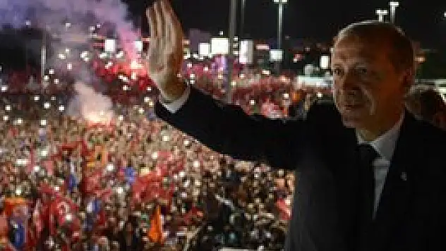 'Büyük Oyunu Bozmaya, Haydi Tarih Yazmaya'