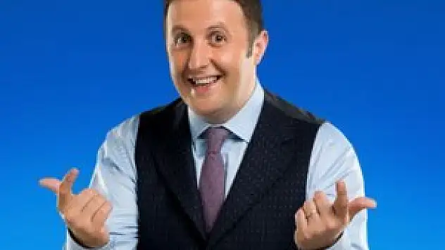 Ünlü sunucu ekranlara dönüyor