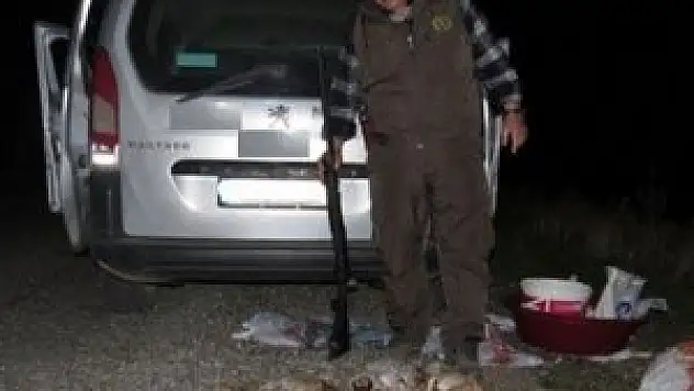 16 yaban tavşanını vuran 4 kişi yakalandı