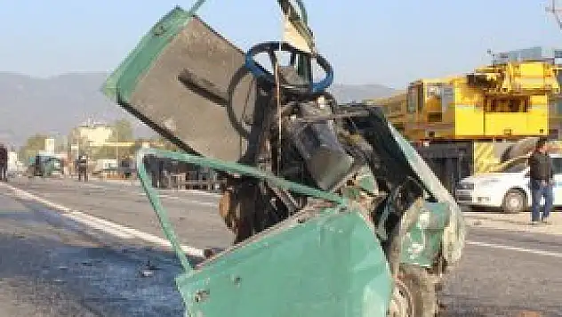 Aydın'da feci kaza: 2 ölü