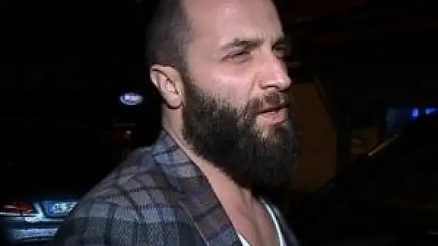 Şarkıcı Berkay silah saldırıya uğradı