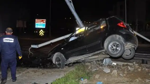 Manavgat'ta trafik kazası: 1 ölü, 1 yaralı