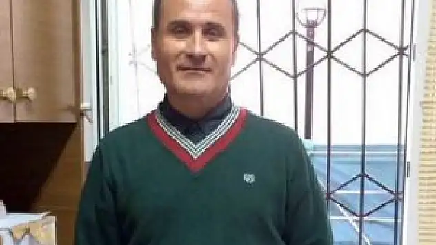 Doktor evinde ölü bulundu