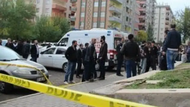 Berber boğazı kesilmiş halde bulundu