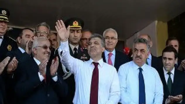 Gönüller birbirinden kopmuyor