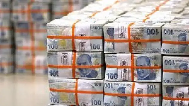 Bütçe Ekim'de 7 milyar lira fazla verdi