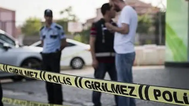 Kocaeli'de banka şubesindekiler rehin alındı