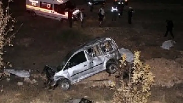 Hastaneden dönüyorlardı: 3 ölü, 2 yaralı
