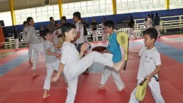 Spor Akademisi'ne Kayıtlar Sürüyor