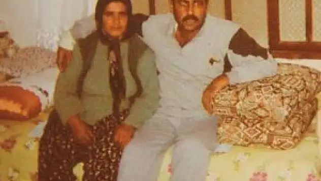 Başı çekiçle ezilerek öldürüldü