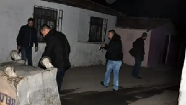 Sanırsın Teksas mahallesi: 10 yaralı!