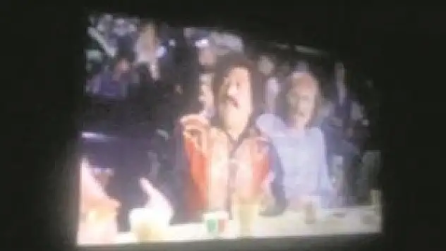 Cem Yılmaz'a Periscope şoku!