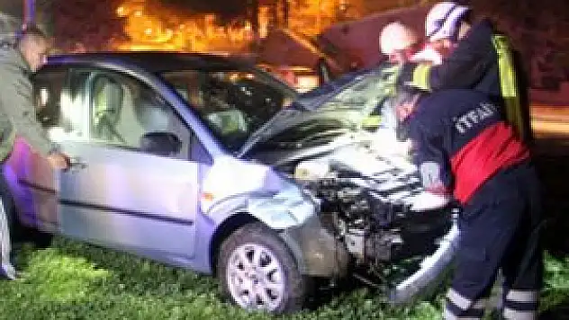 Çanakkale'de trafik kazası: 2 yaralı