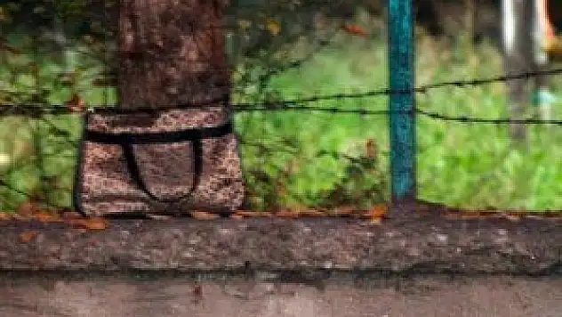 Polisi alarma geçiren çanta!