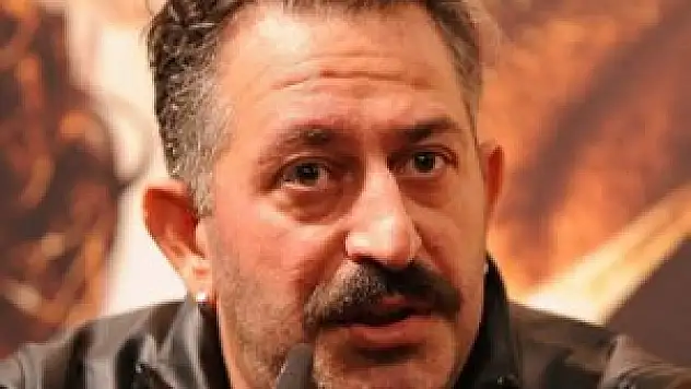 Cem Yılmaz'dan şaşırtan 'yeni film' müjdesi!