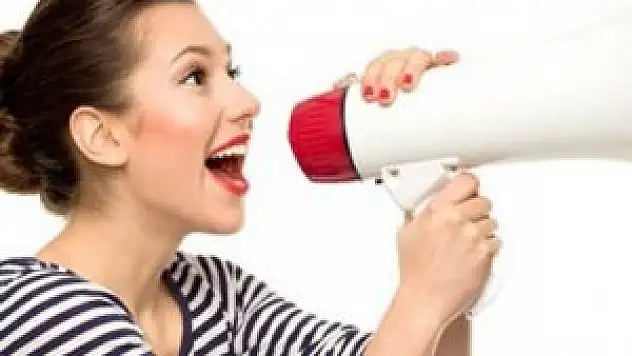 Hızlı ve yüksek sesle konuşanlar dikkat