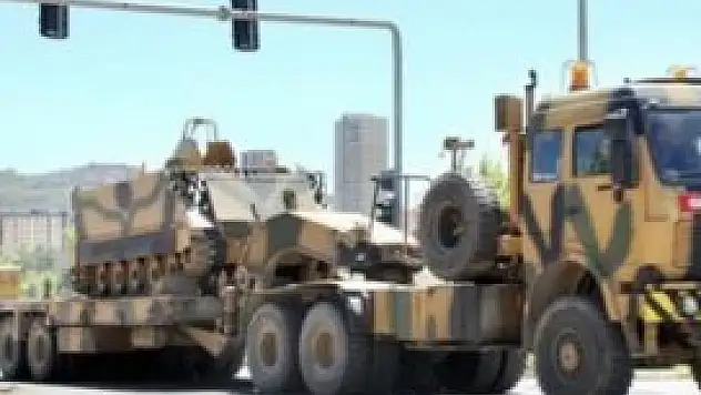 Askeri araç devrildi: 1 şehit