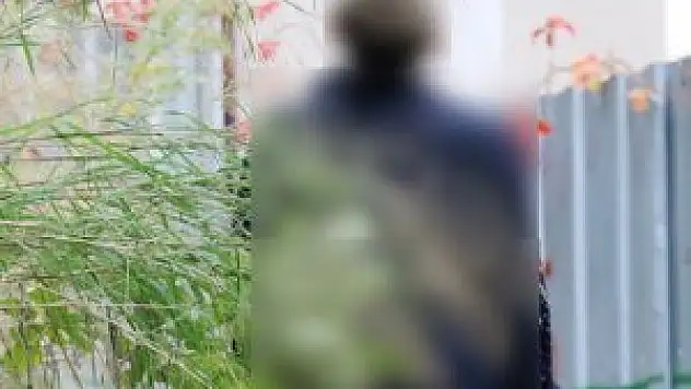 Beyoğlu'nda asılı bulunan cesedin kimliği belli oldu