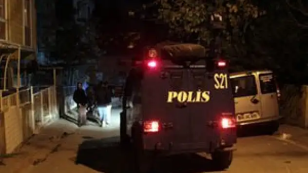 İstanbul'da silahlı çatışma!