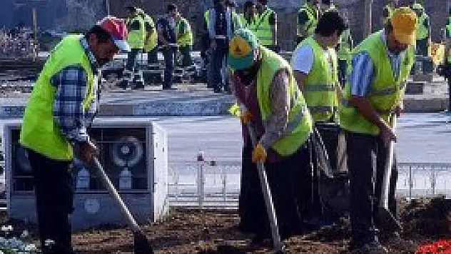 Taksim Meydanı ve Gezi Parkı temizlendi