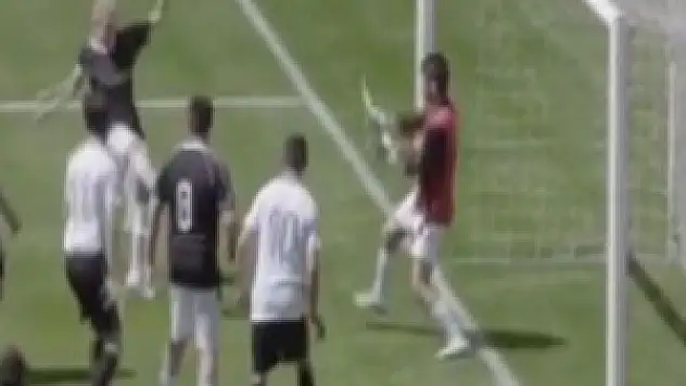 Burcu Esmersoy'dan Mustafa Denizli'ye transfer mesajı