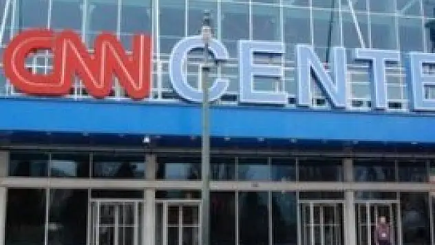 ABD'de CNN'e siyah çelenk!