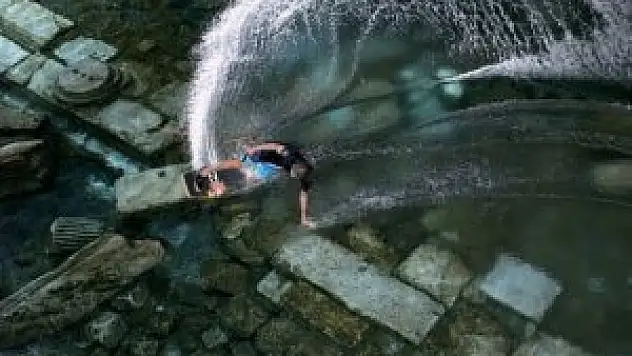 Antik kentte görsel şov