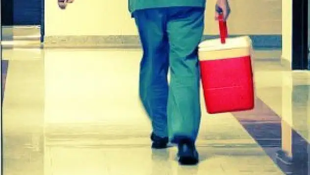 Eş zamanlı organ nakilleri 3 hastayı hayata bağladı