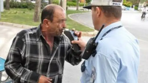 Alkollü ve ehliyetsiz yakalandı, ceza yazılmadı!