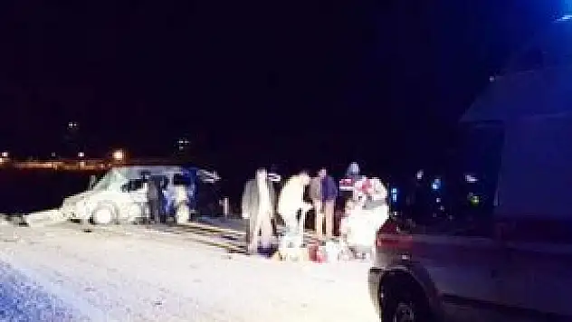 Erciş'te otomobil takla attı: 6 ölü, 4 yaralı