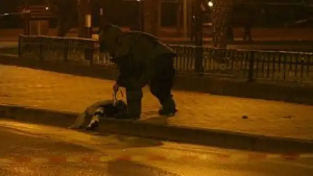 Şüpheli poşetten kıyafet çıktı