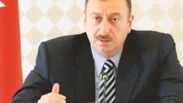 Gardaşlık zor zamanda gerek