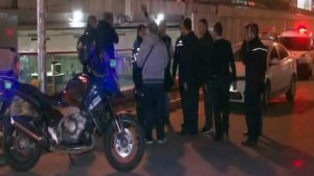 Seyyar satıcılar ile zabıta arasında bıçaklı kavga: 2 yaralı