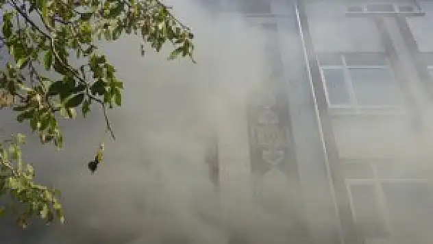 Kadıköy'de yangın paniği