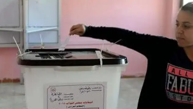 Egypt parliament runoff marred by reports of vote-buying