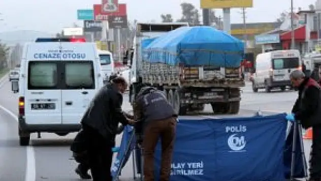 Elindeki yemeği evine ulaştıramadı