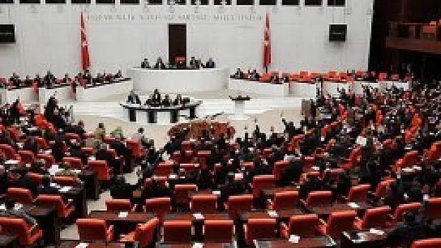 Bütçe kabul edildi