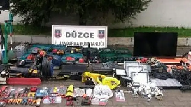 30 bin TL değerinde el aleti çalındı