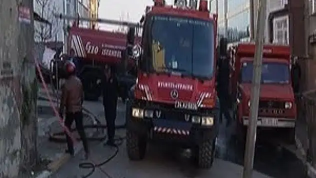 Beyoğlu'nda yangın paniği