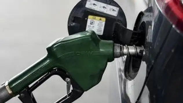 Sürücülere yakıtı 'ikaz lambası yanmadan alın' önerisi