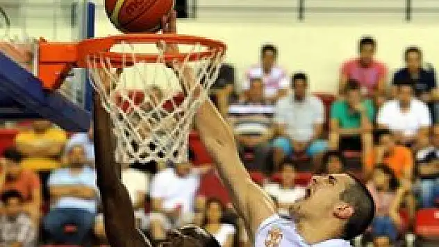 Türkiye basketbolda 3 karşılaşma yapacak