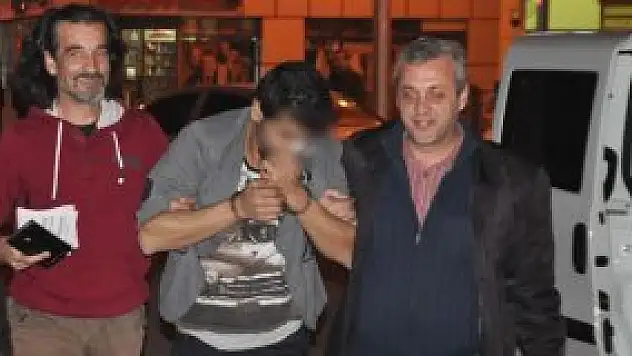 Sahte polisler, gerçek polislerden kaçamadı