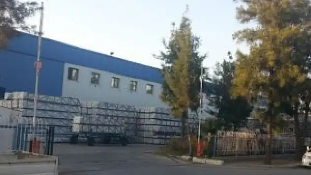 Üzerine PVC yığını düşen işçi öldü