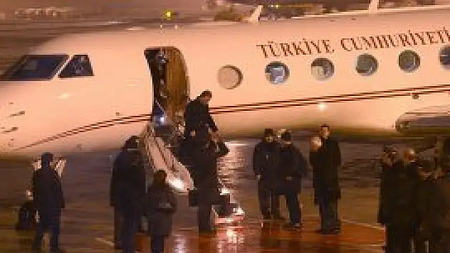 Dört ay sonra uçağa bindi