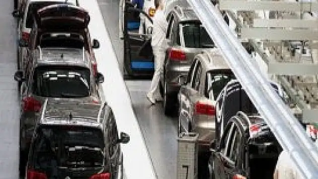 Avrupa'da otomobil satışları dibe vurdu